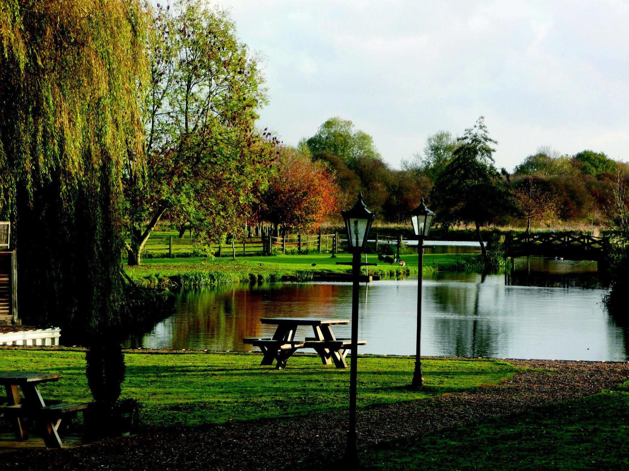 Queens Head Inn Nassington Restaurant bilde